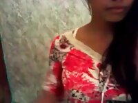 Inexperienced Indian Dolls Fellates Big Throbber Till It Spunk In Her Jaws